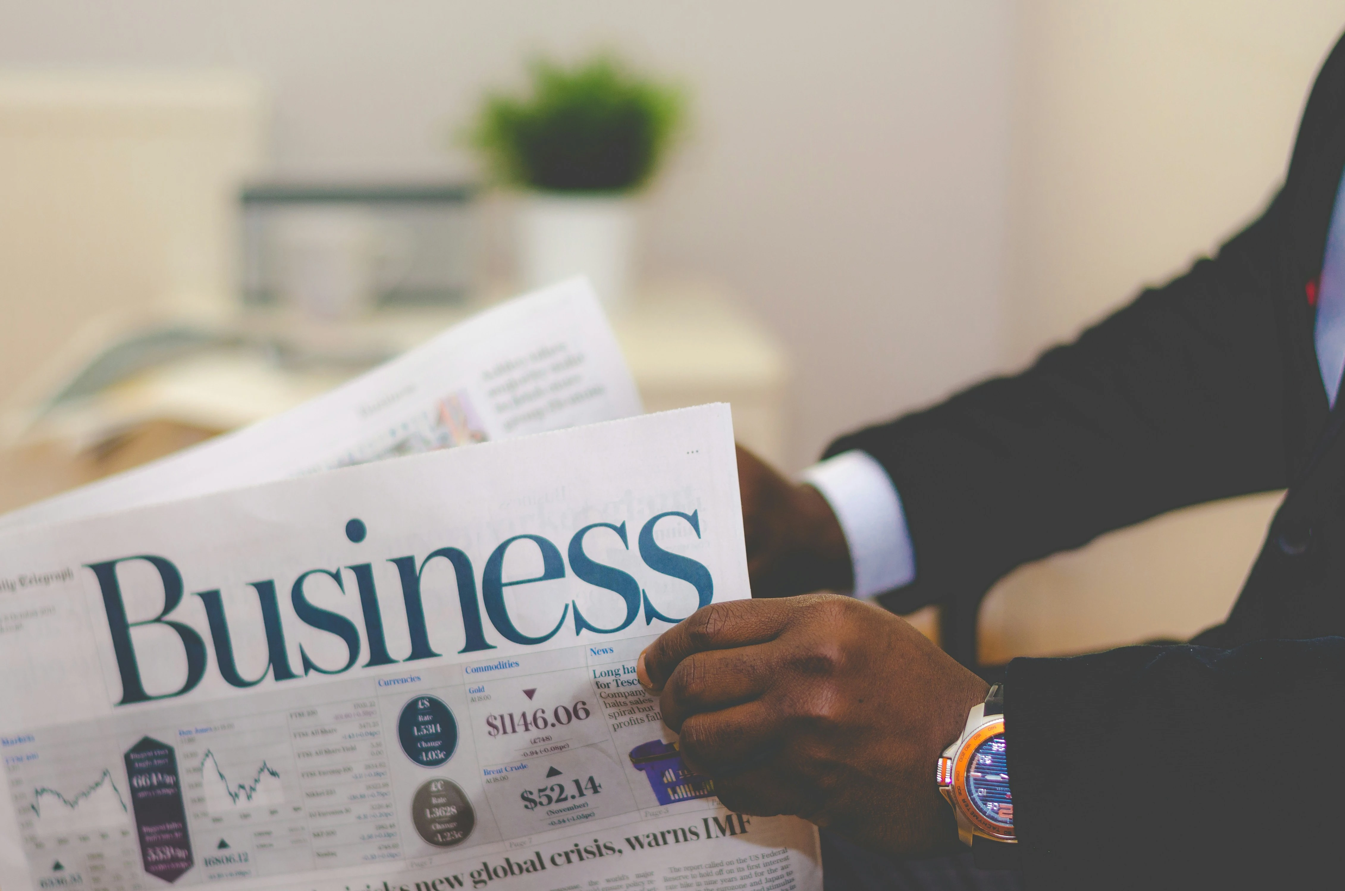 When Should You Hire a Bookkeeper? 7 Signs You're Ready